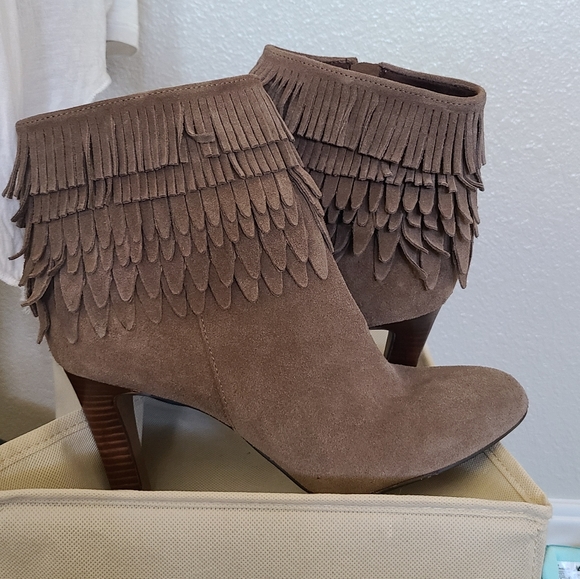 Fringe Booties - Picture 4 of 4